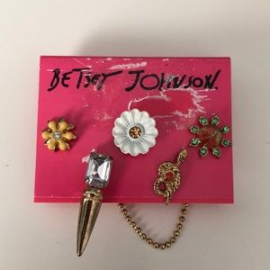 FINAL SALE‼️ Earrings